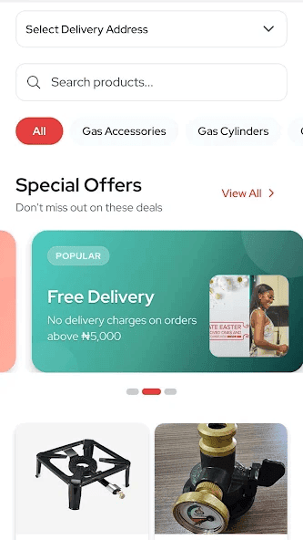 Dillon Gas home screen: delivery address selector, product search, category filters and a 'Free Delivery' promotional carousel.